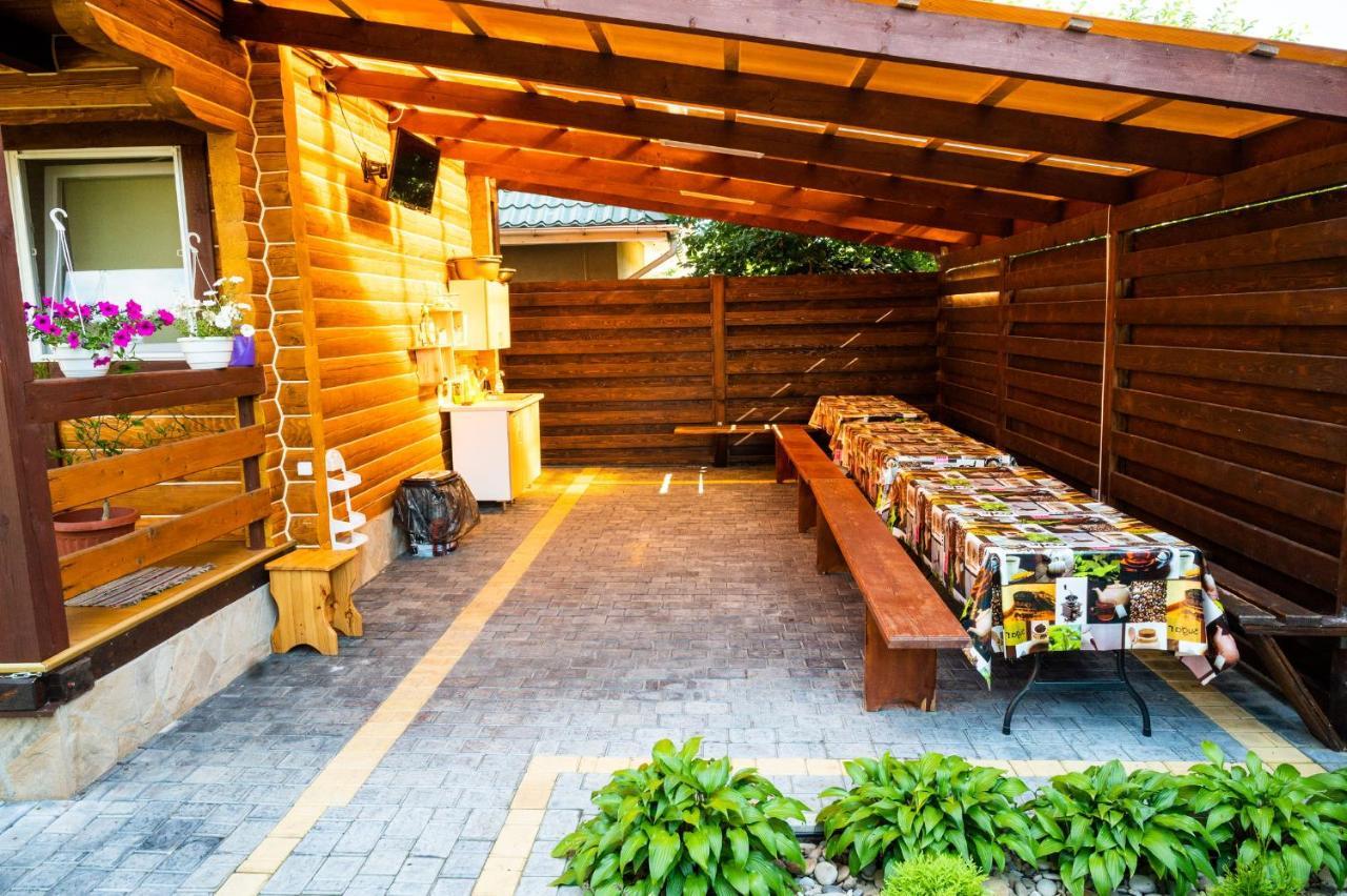 Hotel Rybatska 7 Čornomors'k Esterno foto
